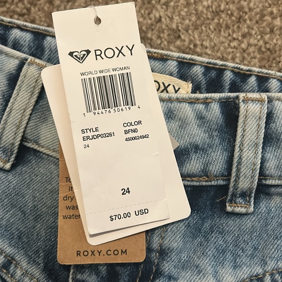 NWT Roxy High Waisted Mom Jeans - Picture 3 of 4